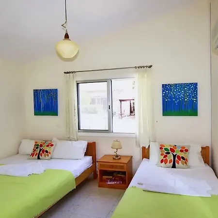 Beautiful Two Bedroom Bungalow Vilă *