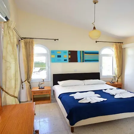 Beautiful Two Bedroom Bungalow